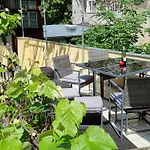 Top At Park, Das Luxurioese Appartement Mit Terrasse Und Parkplatz Im Herzen Von Graz