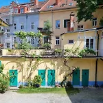 Top At Park, Das Luxurioese Appartement Mit Terrasse Und Parkplatz Im Herzen Von Graz